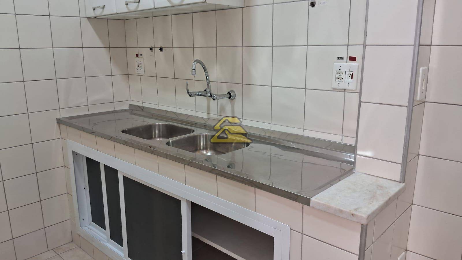 Apartamento para alugar com 2 quartos, 96m² - Foto 31