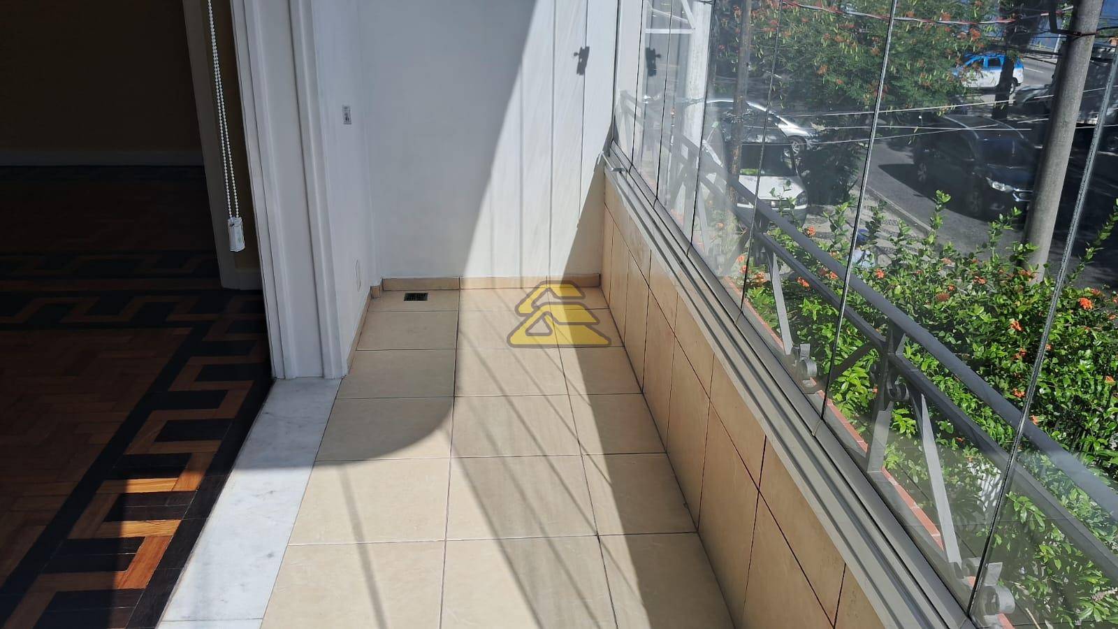 Apartamento para alugar com 2 quartos, 96m² - Foto 12
