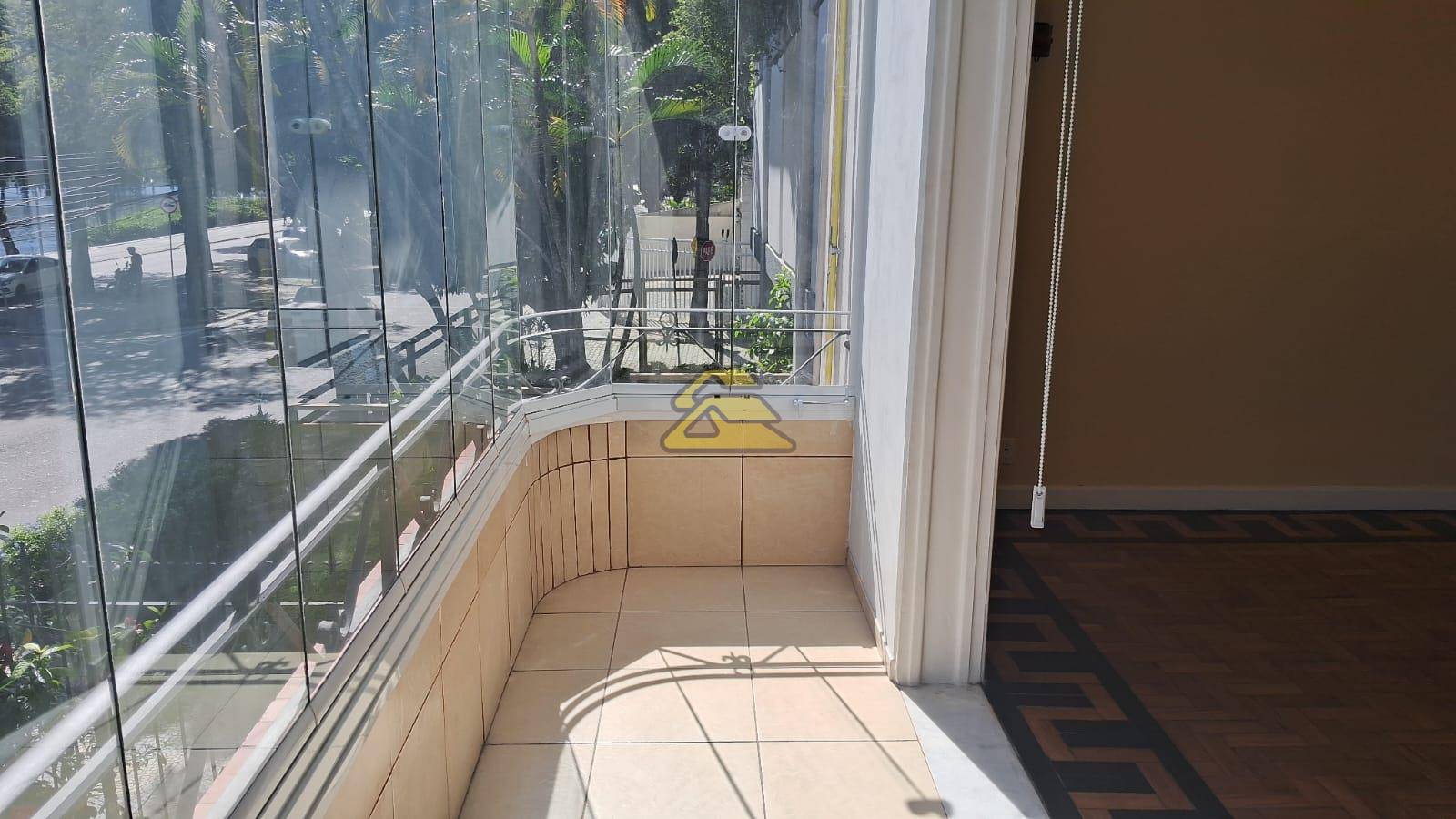 Apartamento para alugar com 2 quartos, 96m² - Foto 40