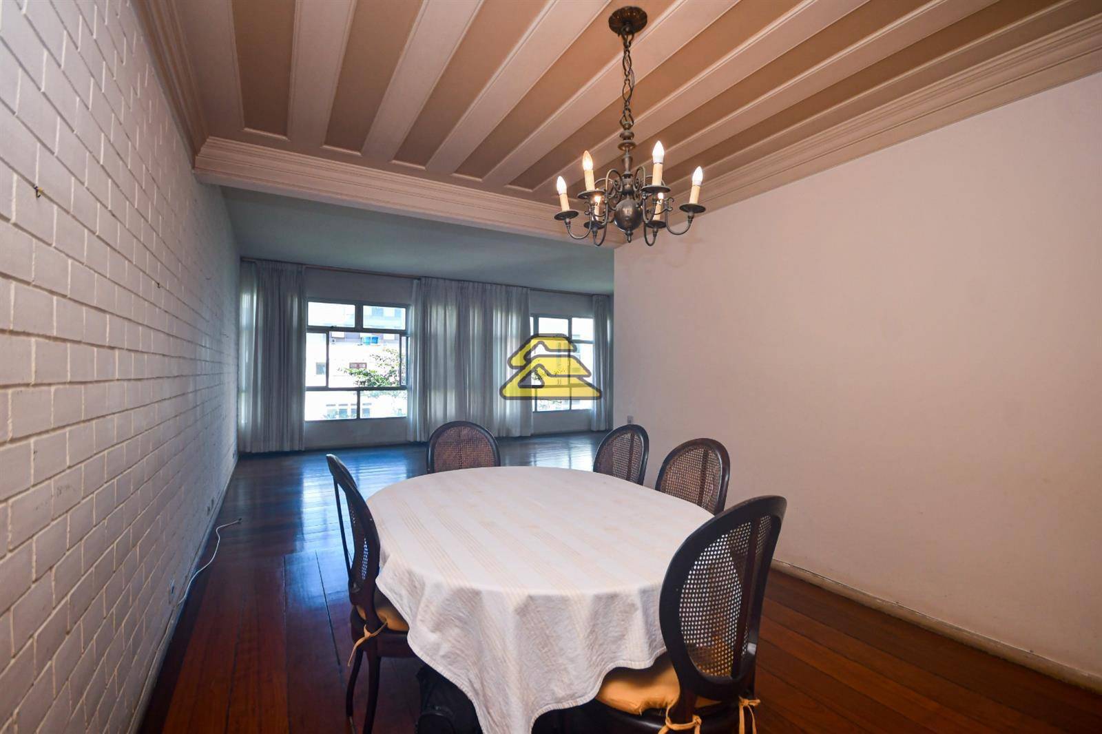 Apartamento à venda com 4 quartos, 200m² - Foto 3