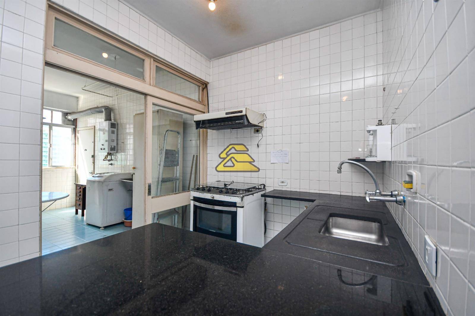 Apartamento à venda com 4 quartos, 200m² - Foto 16