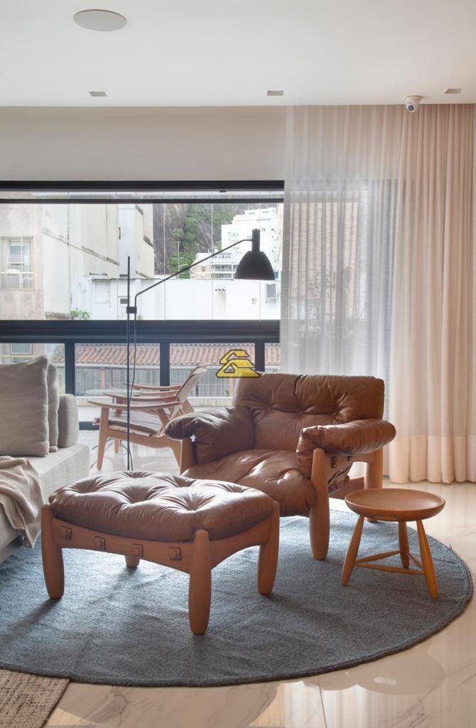 Apartamento à venda com 3 quartos, 220m² - Foto 8