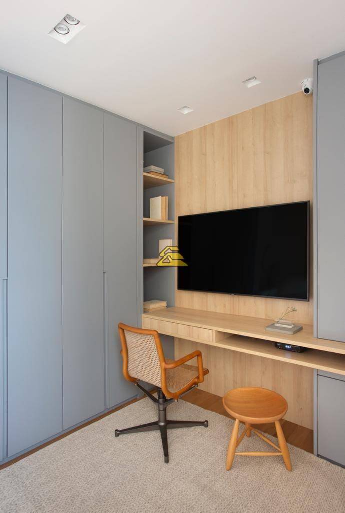 Apartamento à venda com 3 quartos, 220m² - Foto 9
