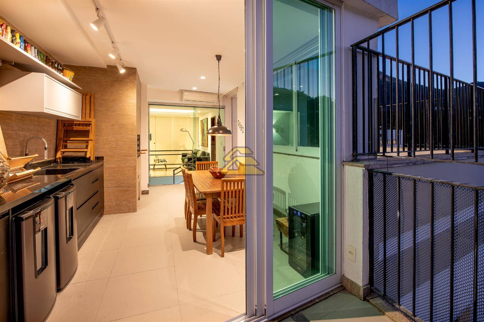 Cobertura à venda com 3 quartos, 182m² - Foto 17