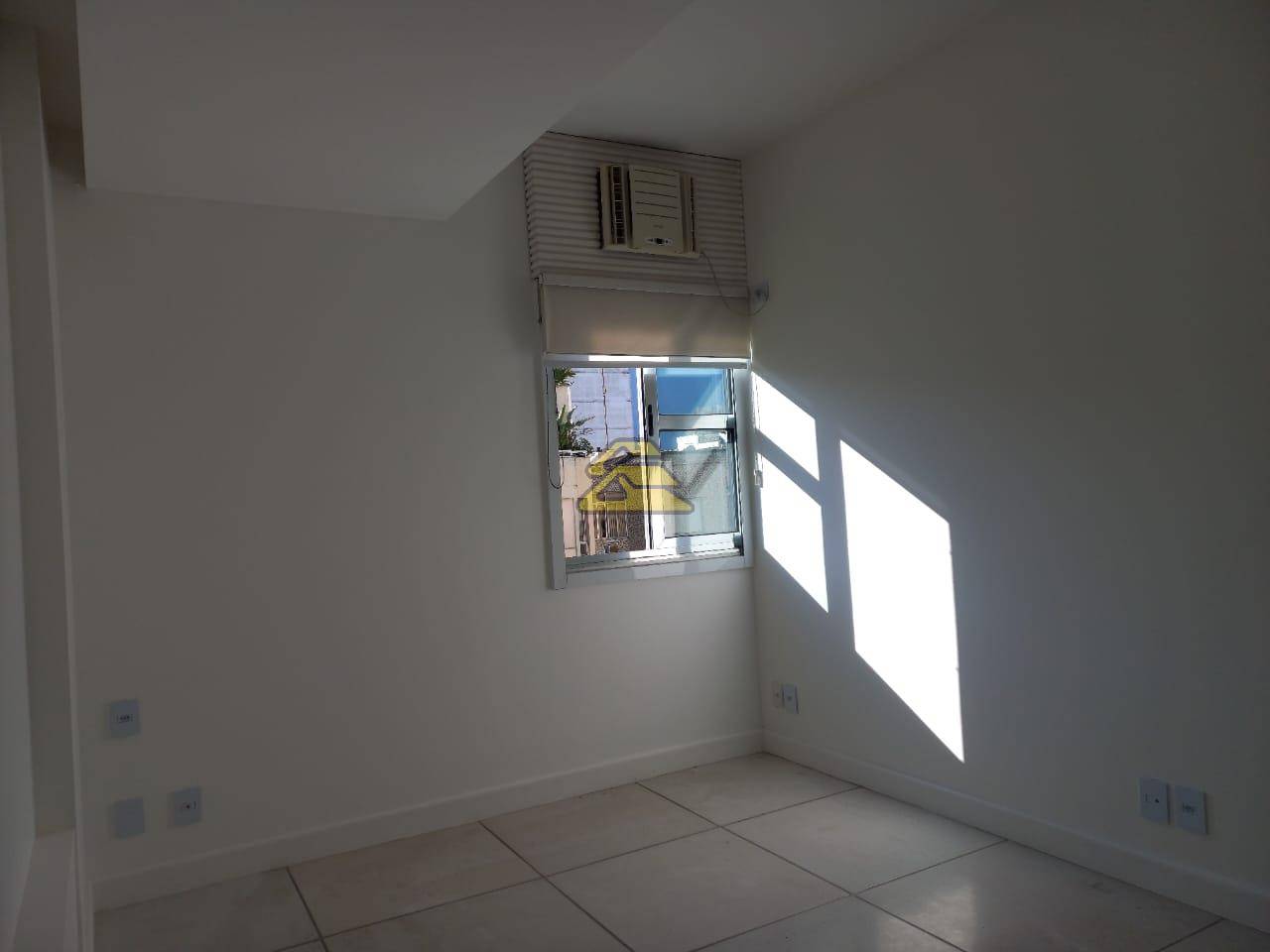 Apartamento à venda com 2 quartos, 71m² - Foto 23