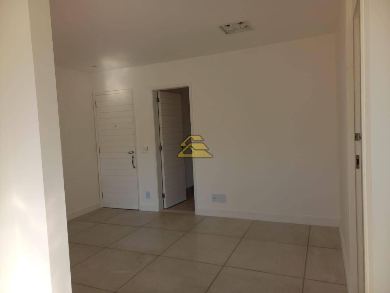 Apartamento à venda com 2 quartos, 71m² - Foto 7