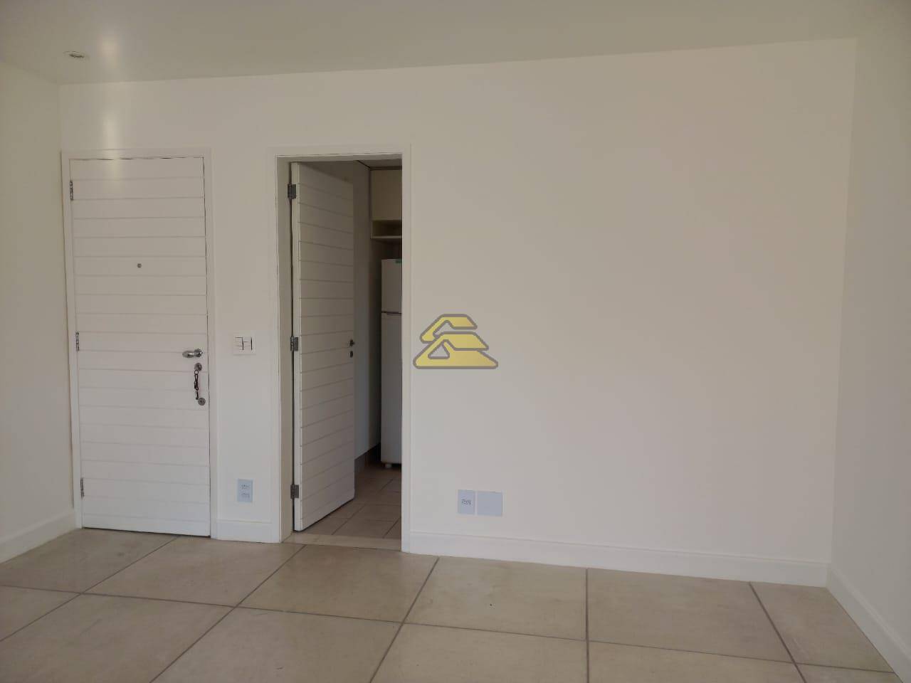 Apartamento à venda com 2 quartos, 71m² - Foto 9