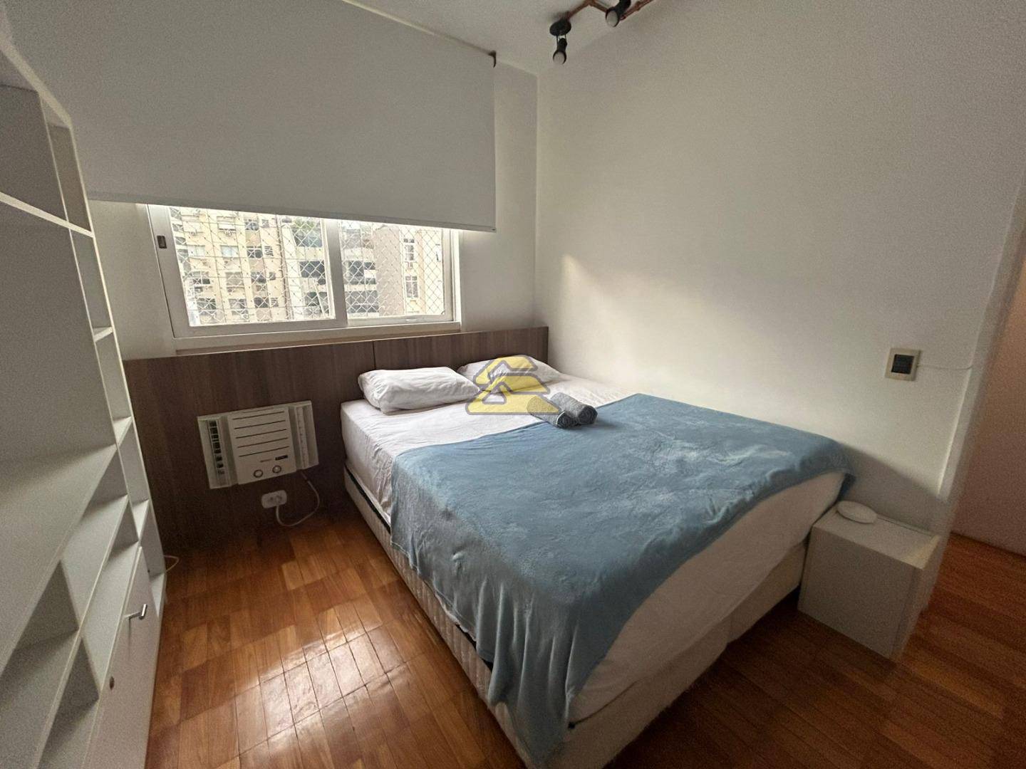 Apartamento para alugar com 3 quartos, 117m² - Foto 12