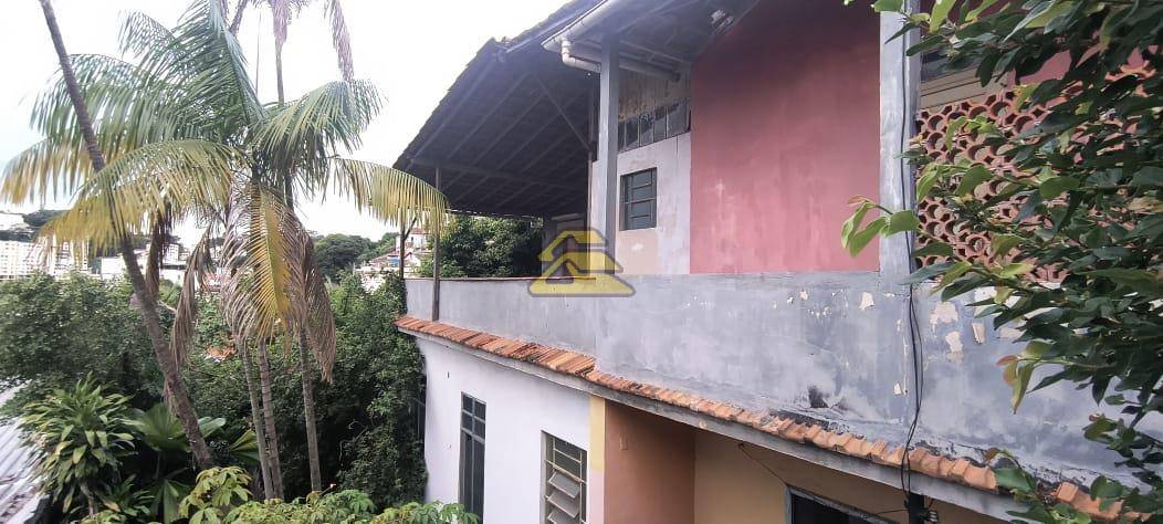 Casa à venda com 3 quartos, 265m² - Foto 8