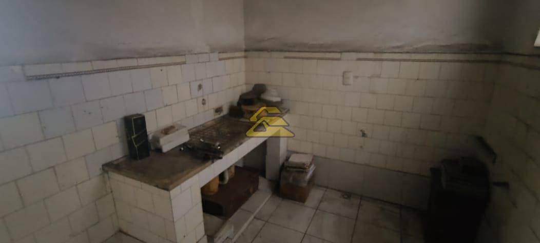 Casa à venda com 3 quartos, 265m² - Foto 22