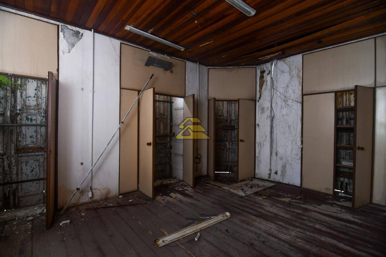 Prédio Inteiro para alugar, 1500m² - Foto 16