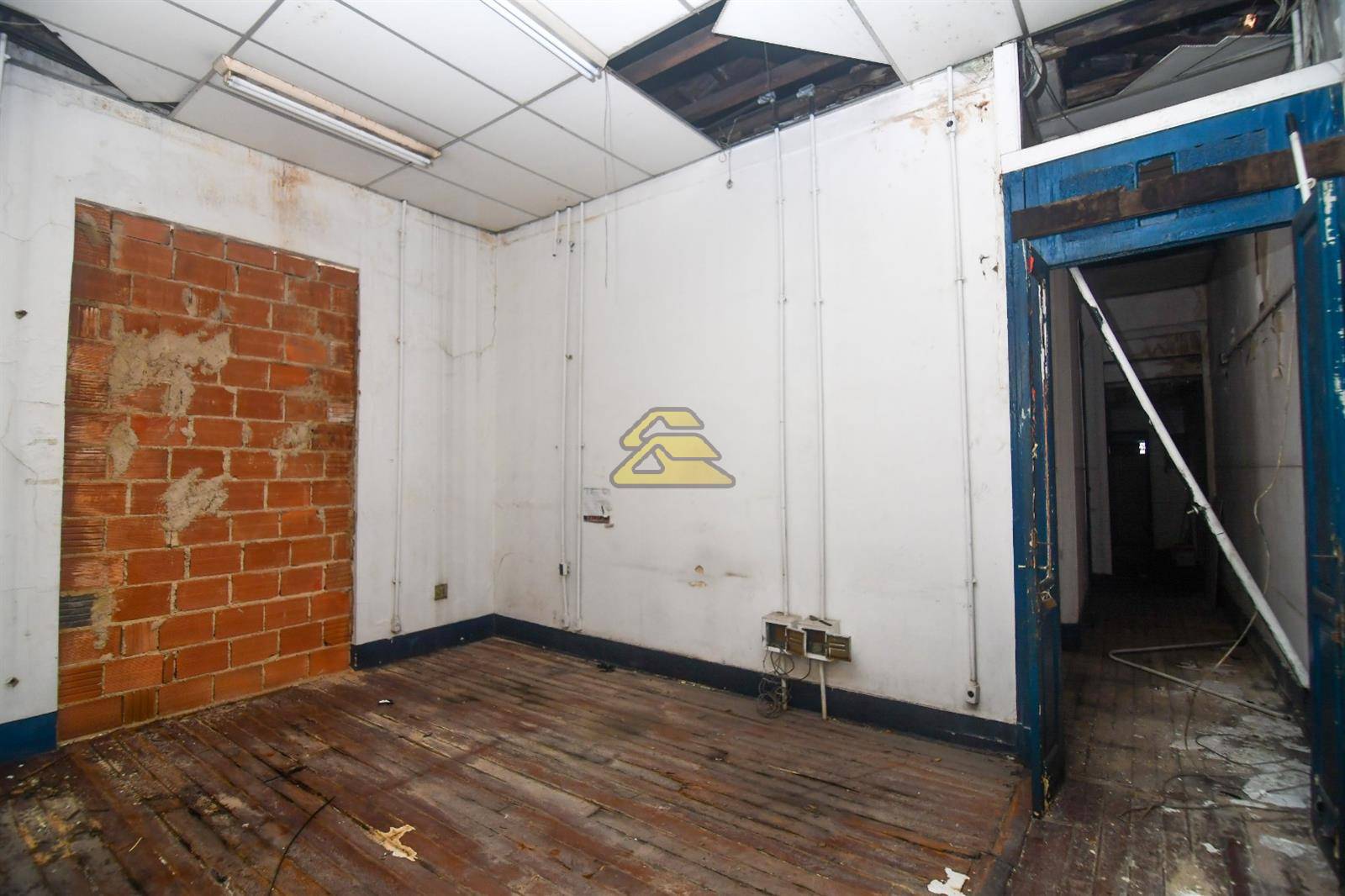 Prédio Inteiro para alugar, 1500m² - Foto 19