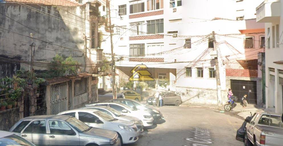 Casa à venda com 4 quartos, 235m² - Foto 18