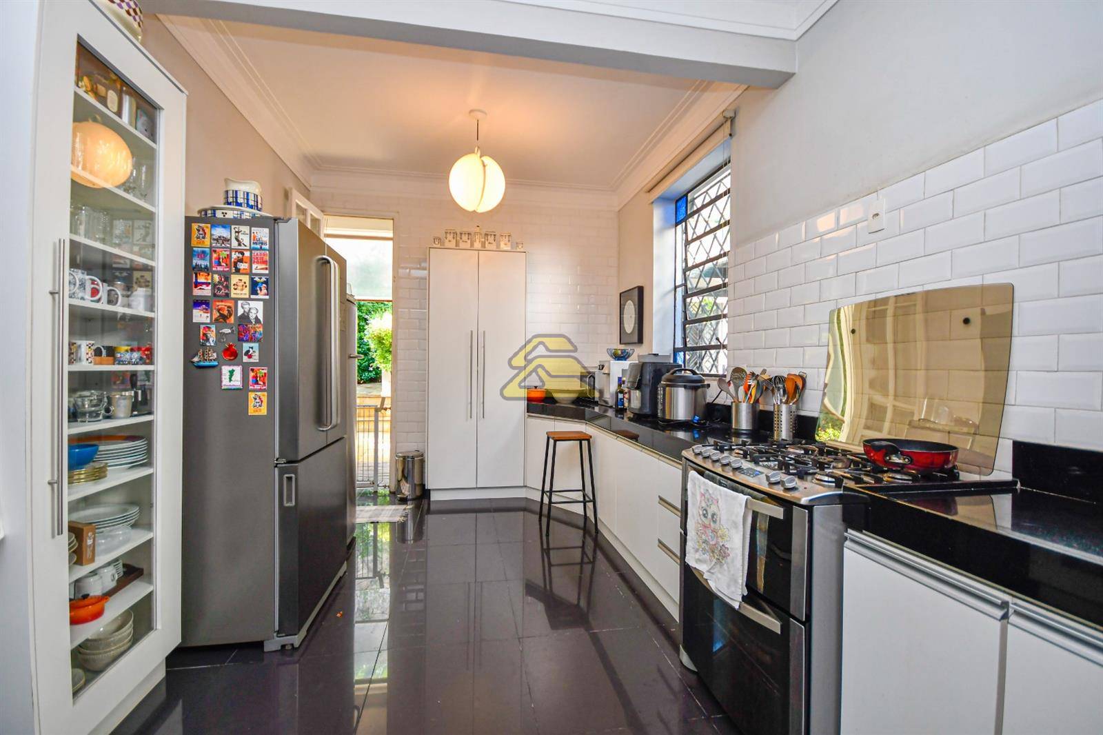 Casa à venda com 7 quartos, 585m² - Foto 33