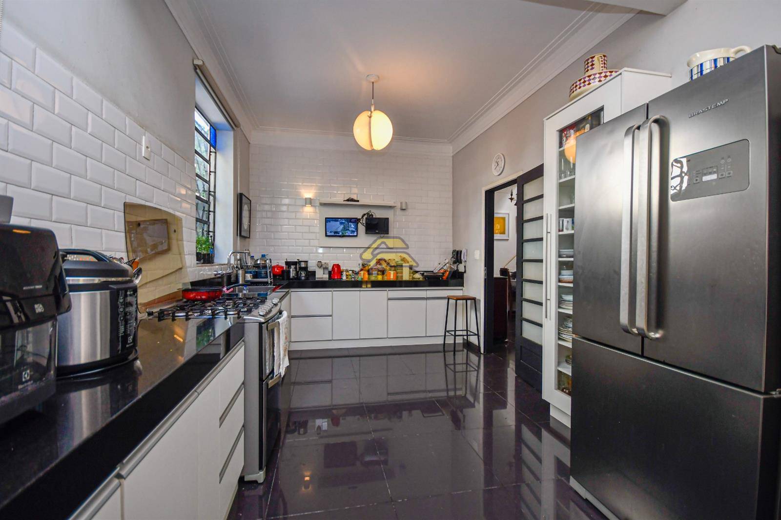 Casa à venda com 7 quartos, 585m² - Foto 35