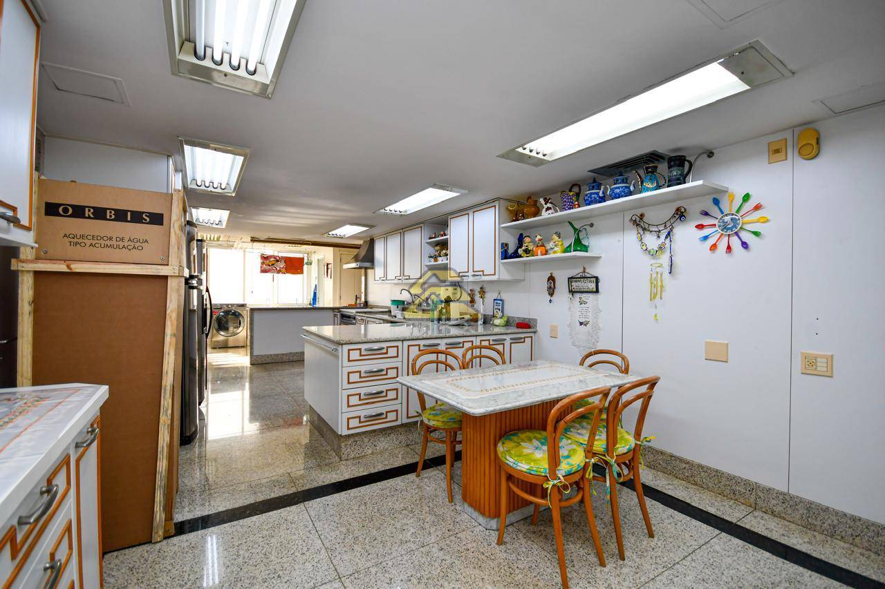 Apartamento à venda com 3 quartos, 420m² - Foto 13