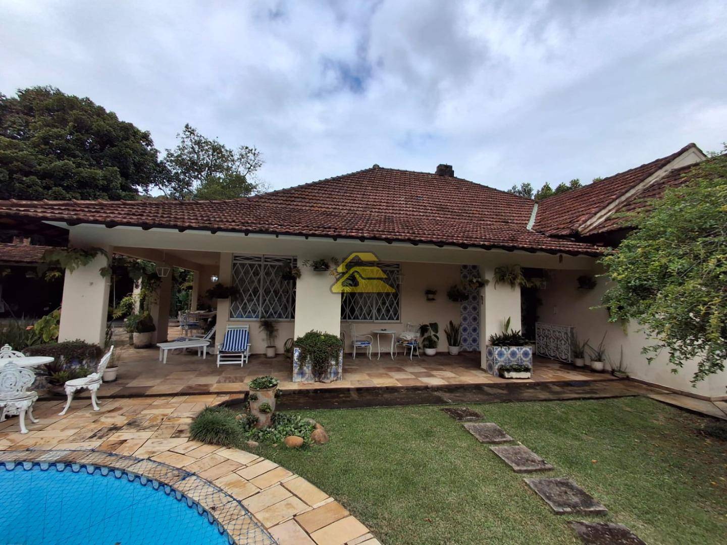 Casa à venda com 5 quartos, 380m² - Foto 24