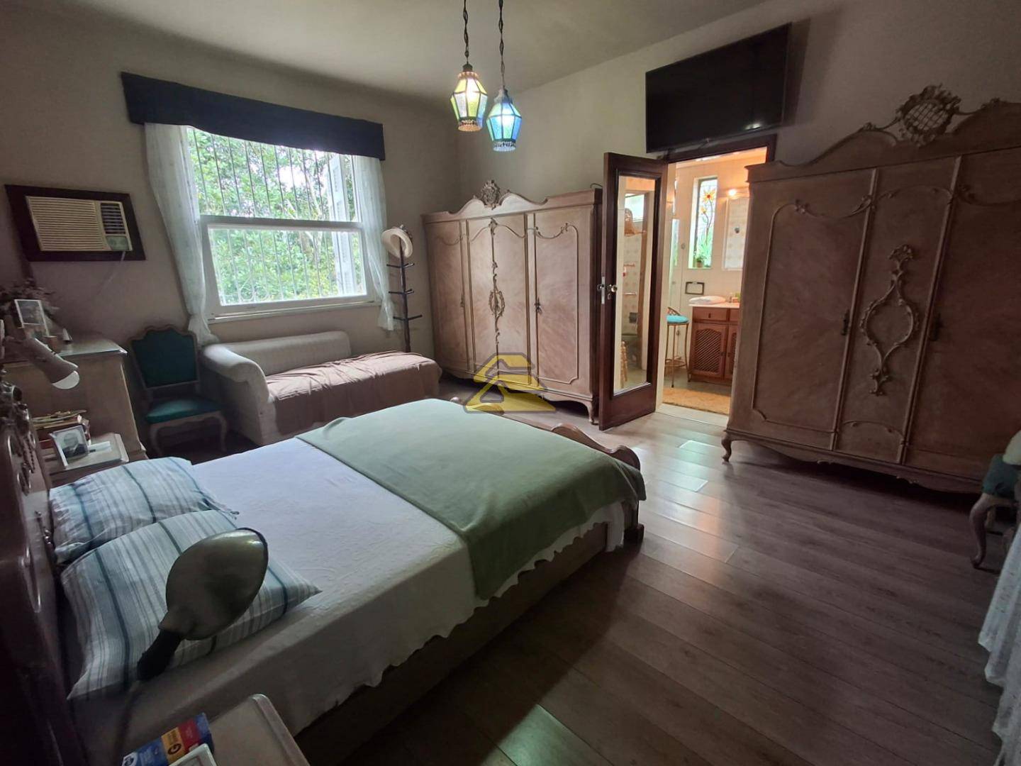 Casa à venda com 5 quartos, 380m² - Foto 16