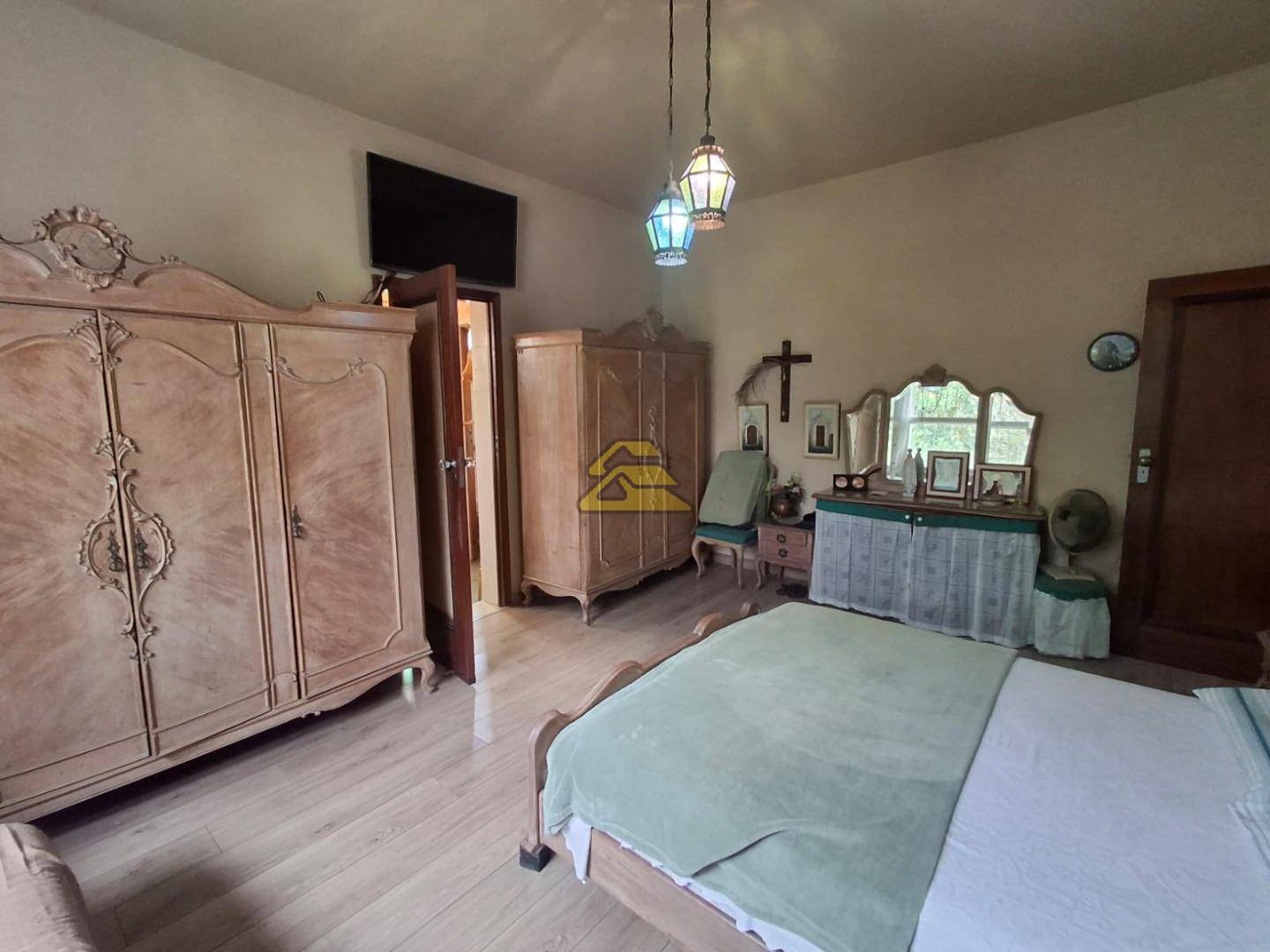 Casa à venda com 5 quartos, 380m² - Foto 18