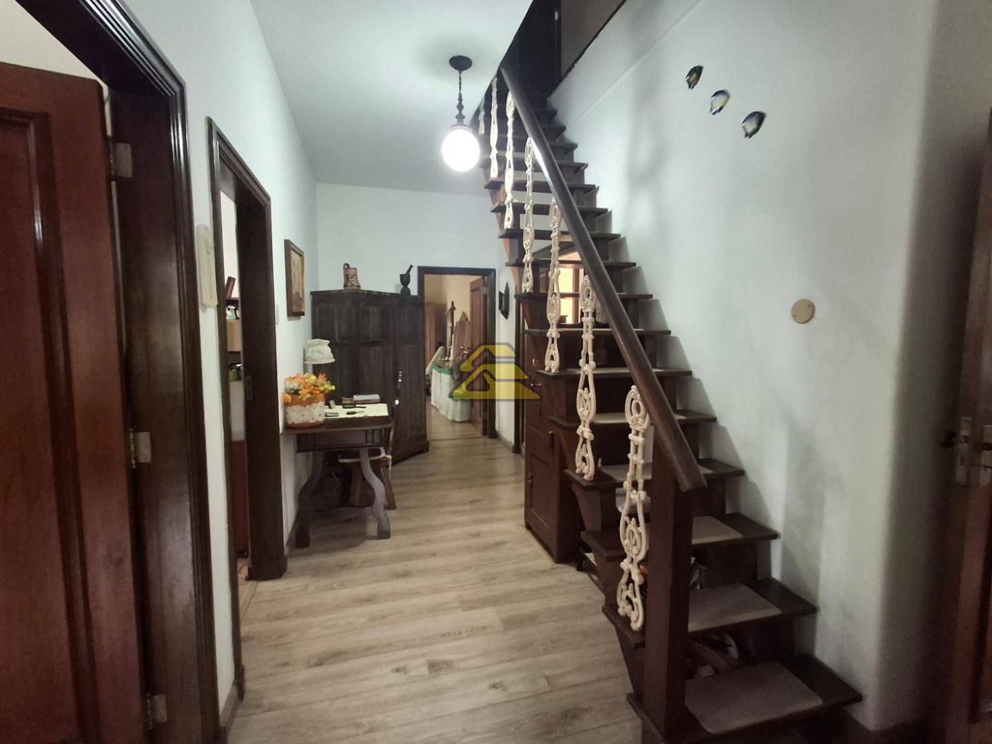 Casa à venda com 5 quartos, 380m² - Foto 13