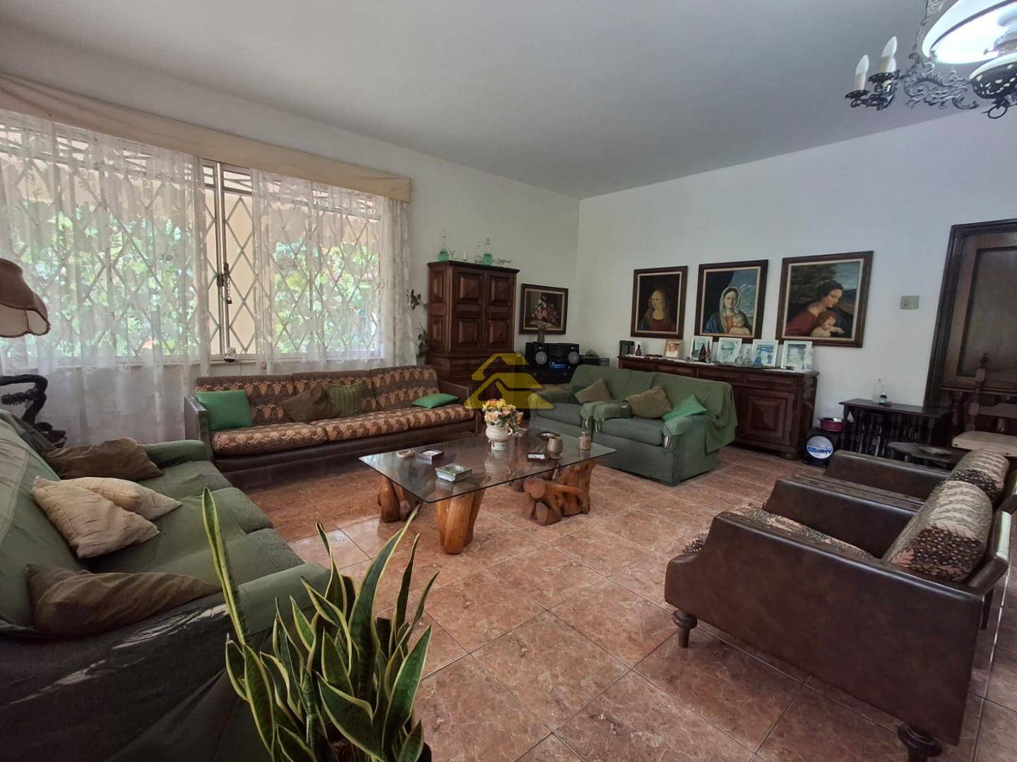 Casa à venda com 5 quartos, 380m² - Foto 10