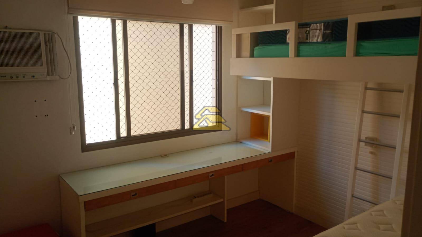 Apartamento à venda com 3 quartos, 140m² - Foto 8