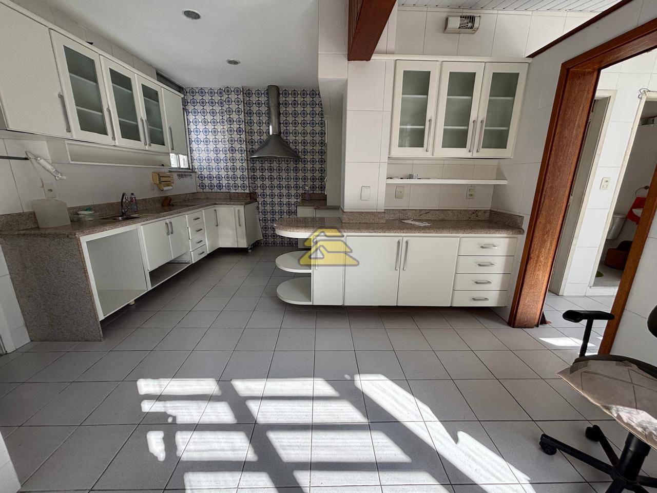 Cobertura à venda com 3 quartos, 263m² - Foto 35
