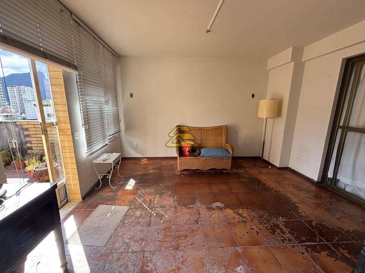 Cobertura à venda com 3 quartos, 263m² - Foto 11