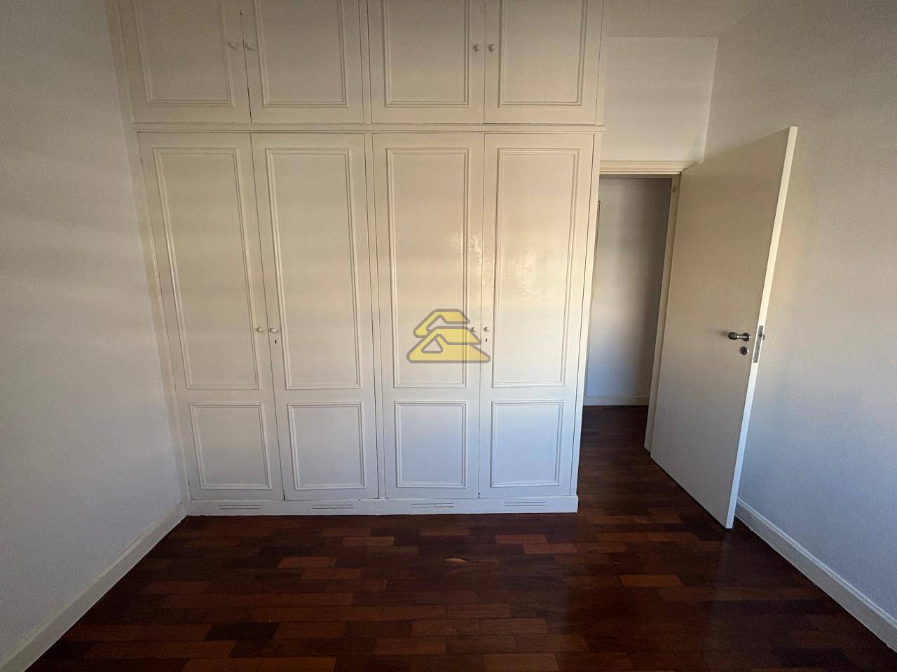 Apartamento para alugar com 3 quartos, 124m² - Foto 9