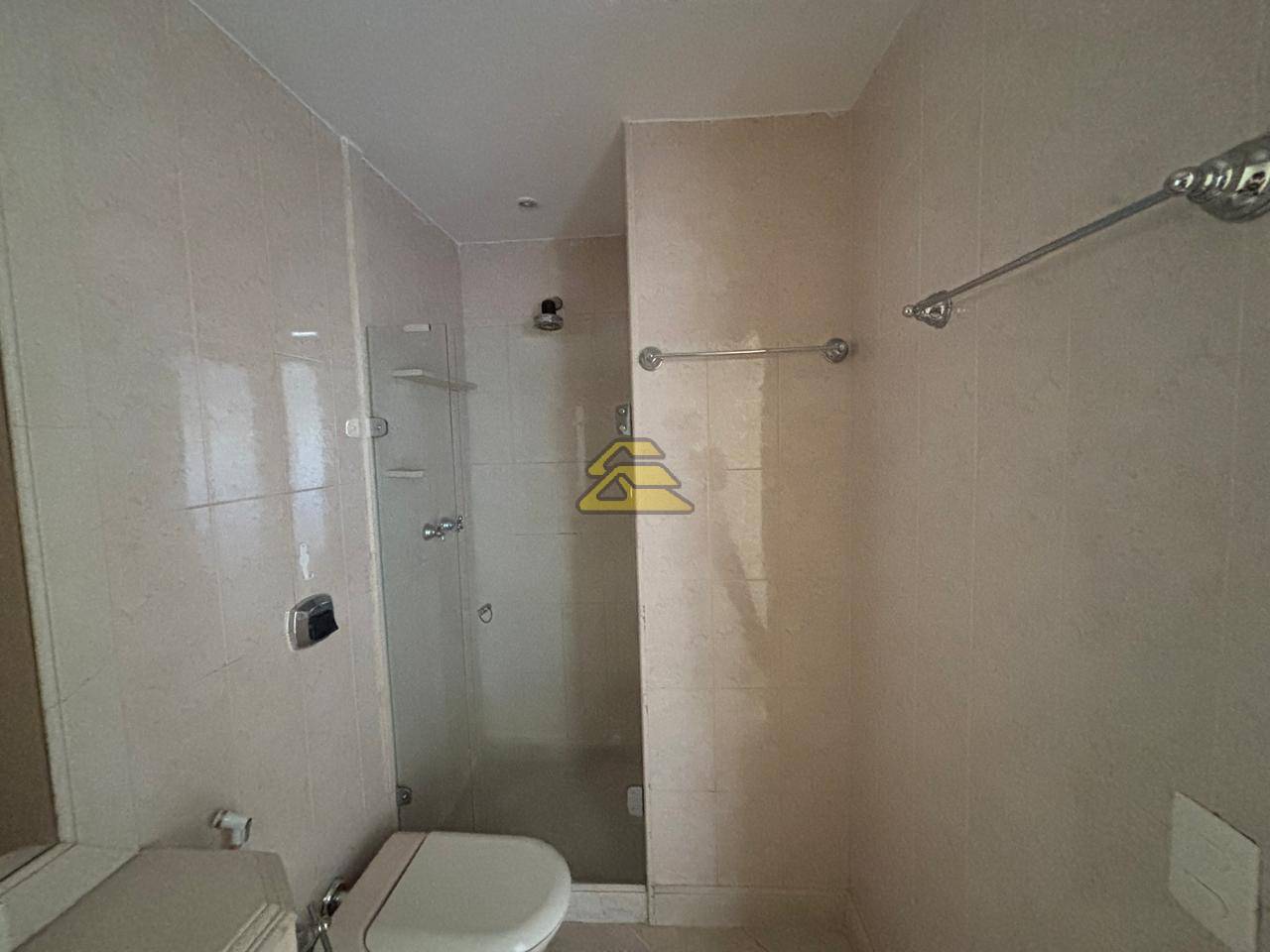Apartamento para alugar com 3 quartos, 124m² - Foto 24