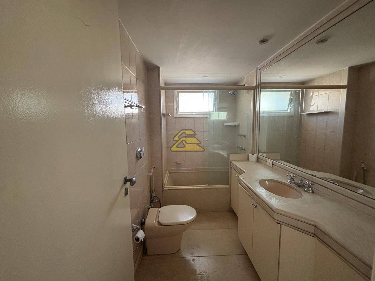 Apartamento para alugar com 3 quartos, 124m² - Foto 26