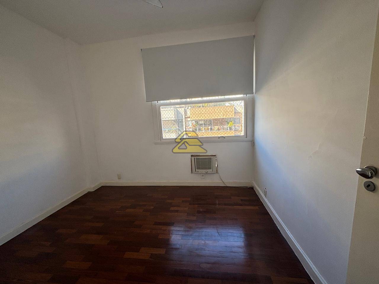 Apartamento para alugar com 3 quartos, 124m² - Foto 7