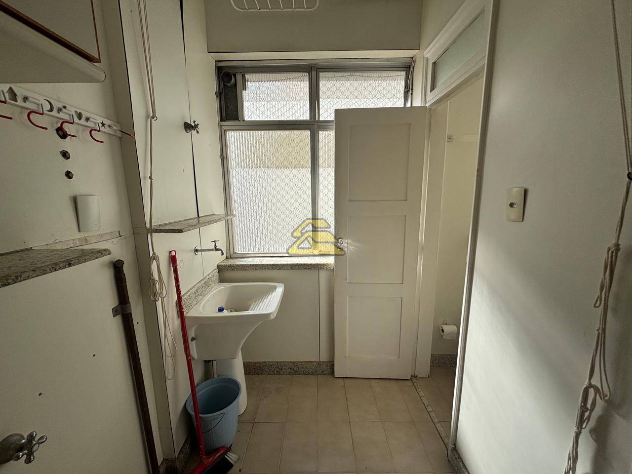 Apartamento para alugar com 3 quartos, 124m² - Foto 29