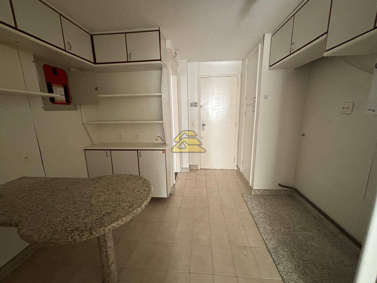 Apartamento para alugar com 3 quartos, 124m² - Foto 21