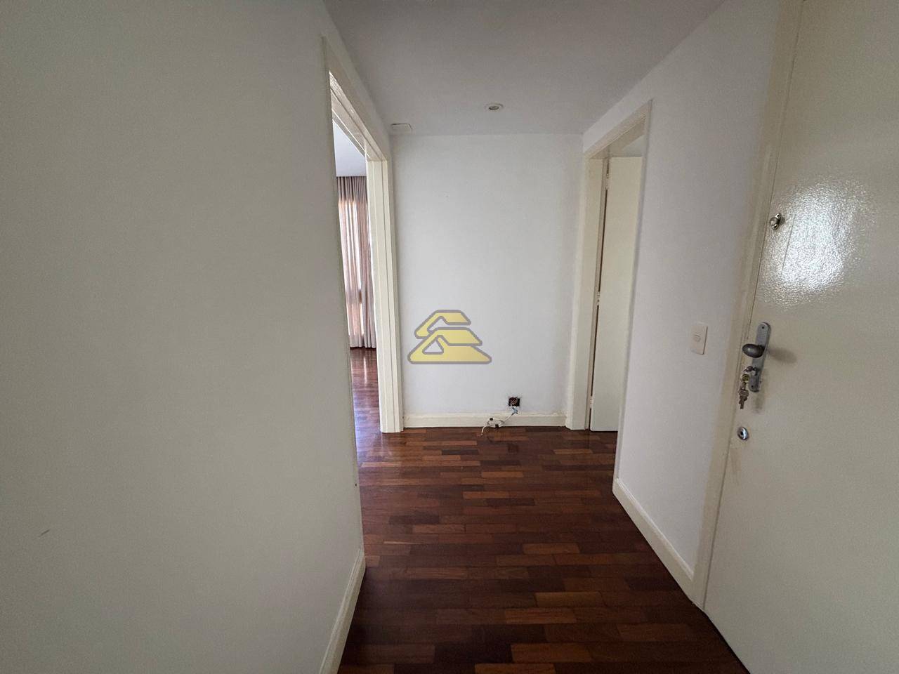 Apartamento para alugar com 3 quartos, 124m² - Foto 15