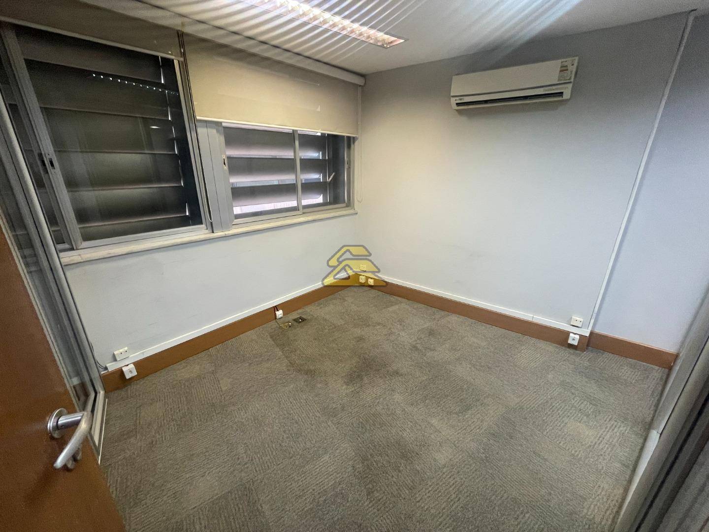 Conjunto Comercial-Sala para alugar, 293m² - Foto 10