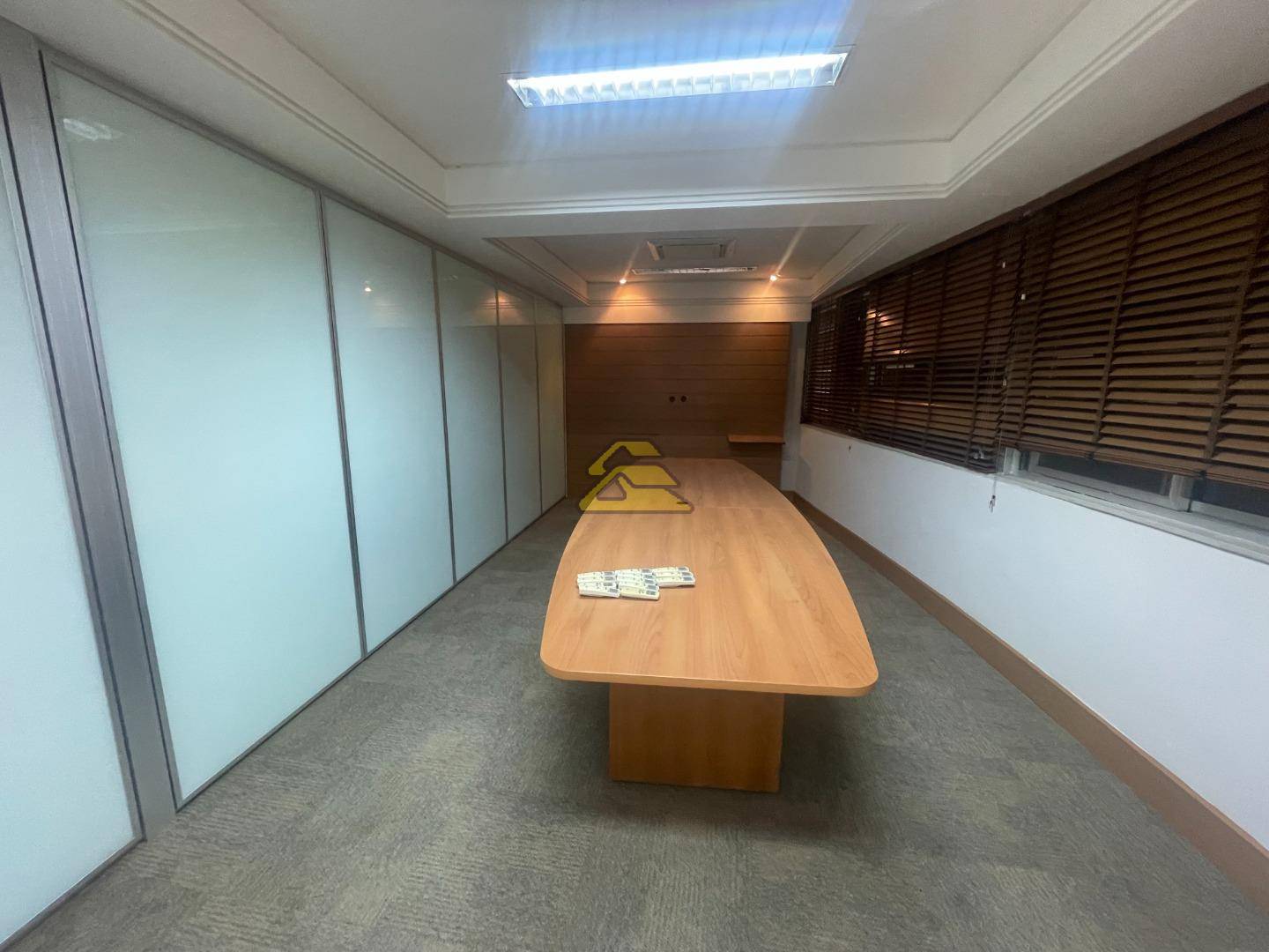 Conjunto Comercial-Sala para alugar, 293m² - Foto 14