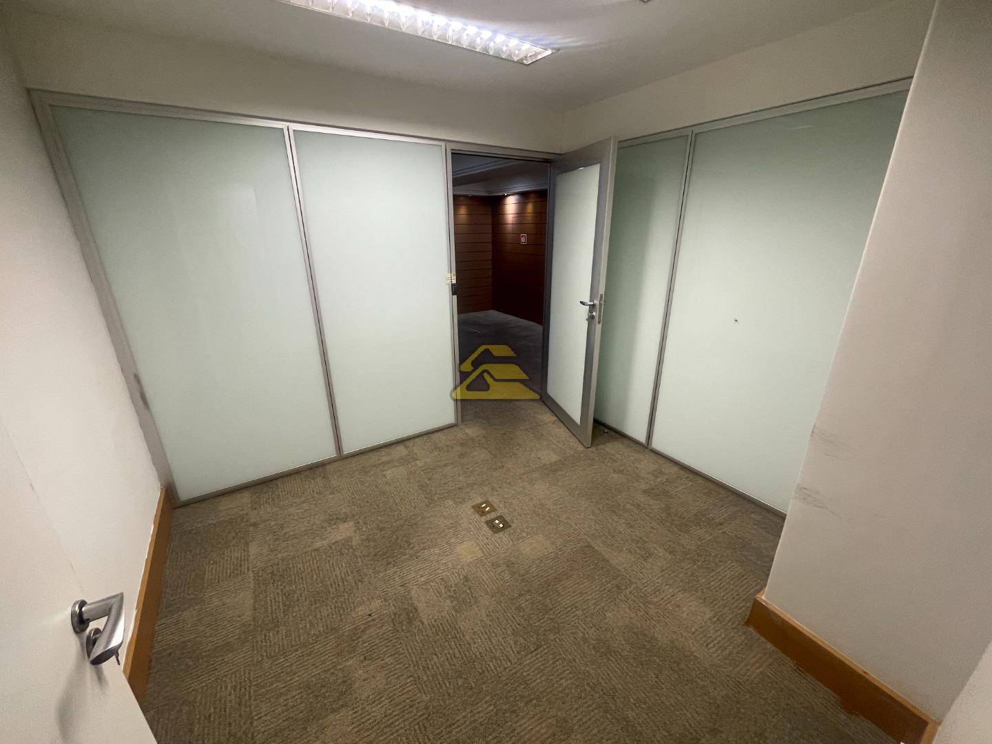 Conjunto Comercial-Sala para alugar, 293m² - Foto 23