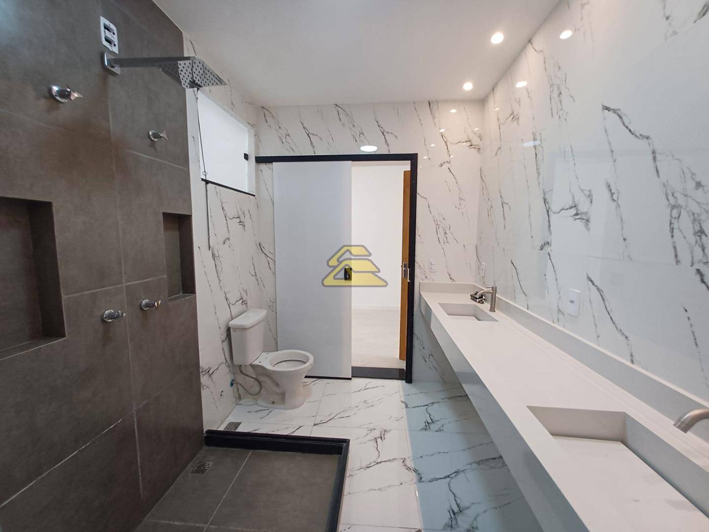 Casa de Condomínio à venda com 4 quartos, 190m² - Foto 36