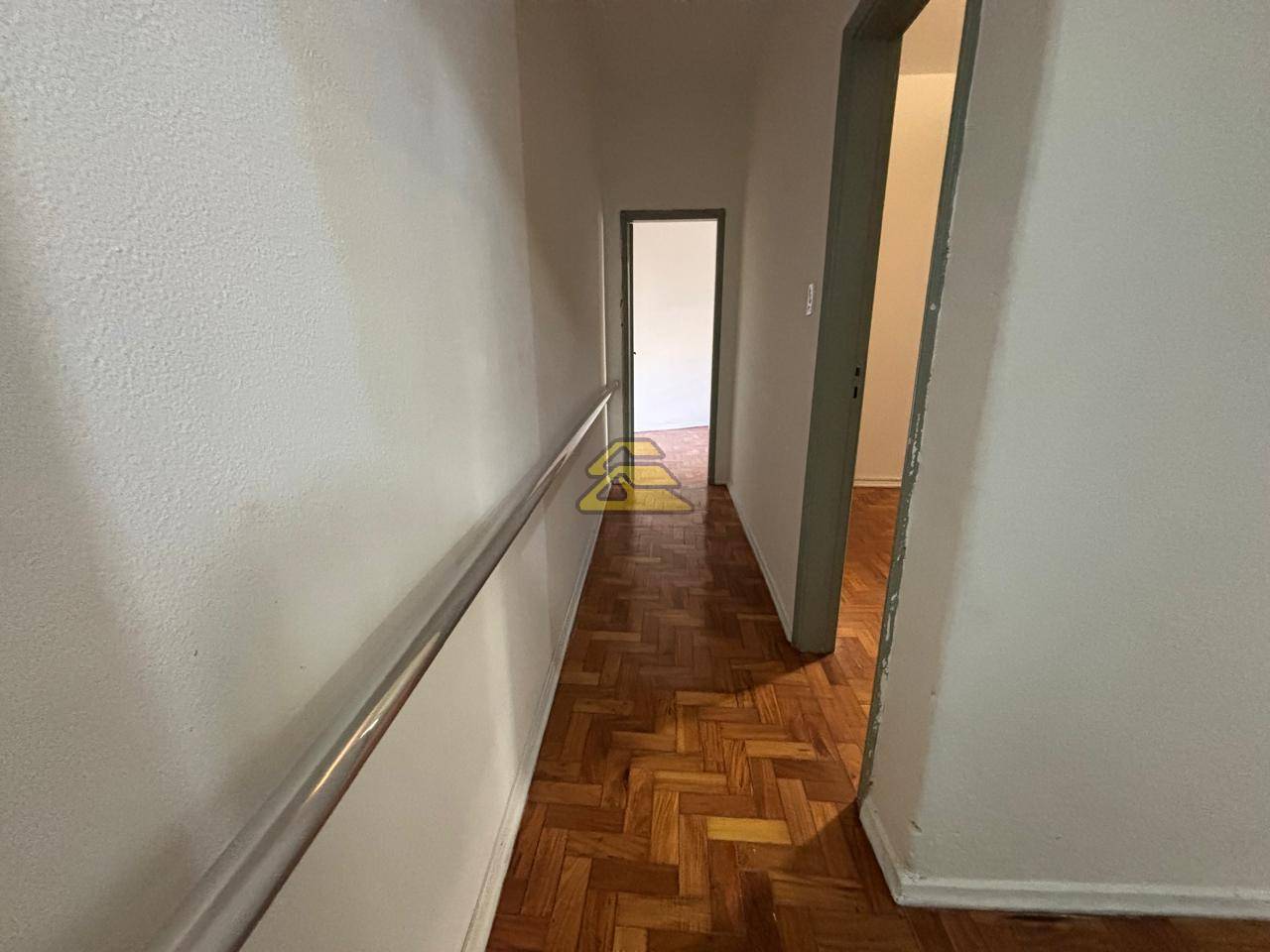 Apartamento à venda com 2 quartos, 62m² - Foto 9