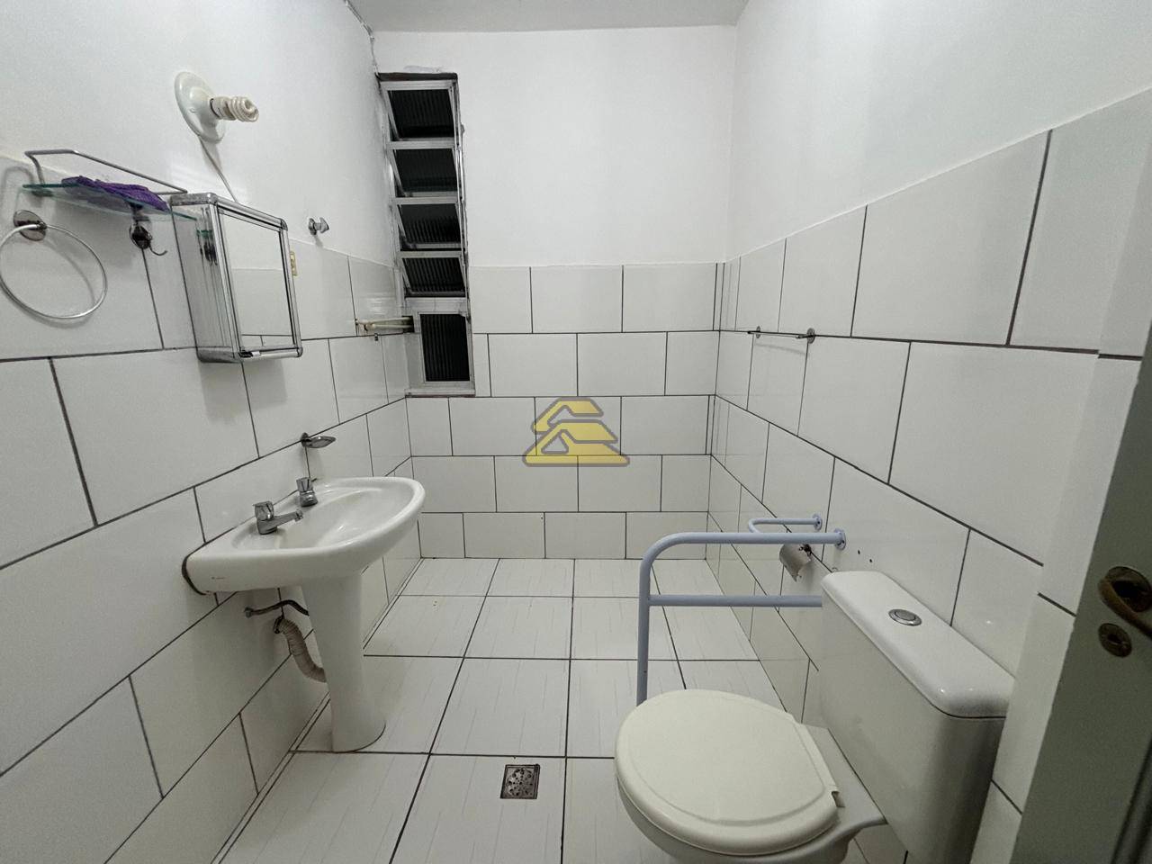 Apartamento à venda com 2 quartos, 62m² - Foto 16