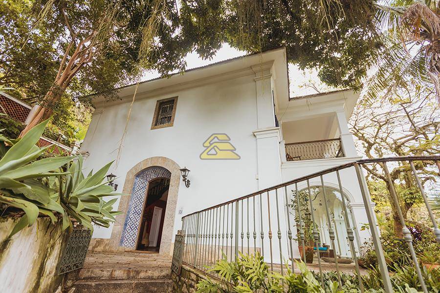 Casa à venda com 5 quartos, 709m² - Foto 2