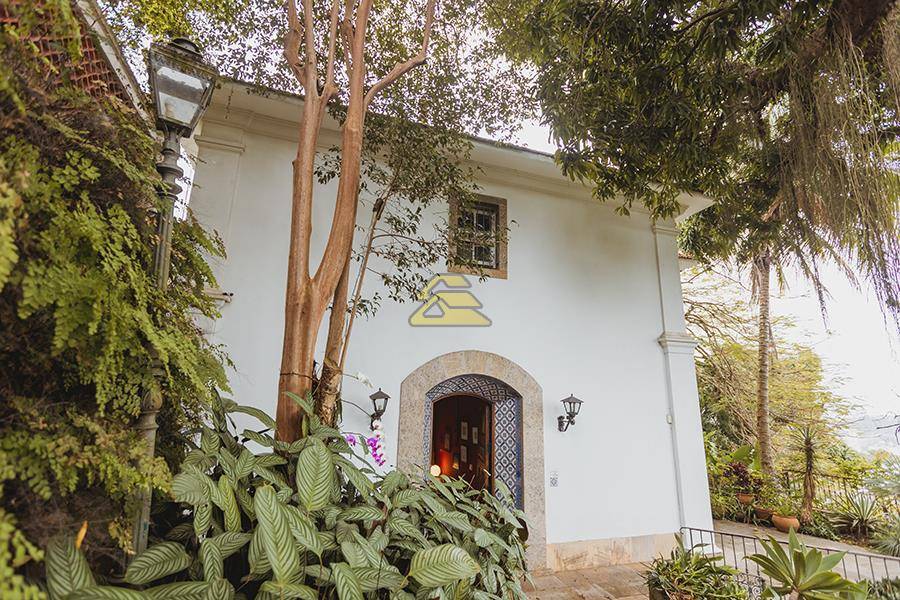 Casa à venda com 5 quartos, 709m² - Foto 3