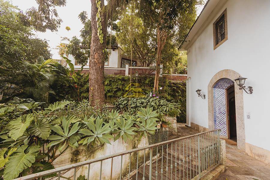 Casa à venda com 5 quartos, 709m² - Foto 5
