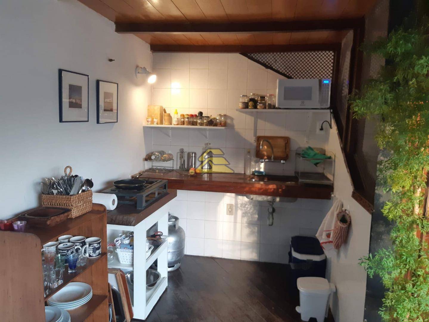 Casa à venda com 6 quartos, 472m² - Foto 11