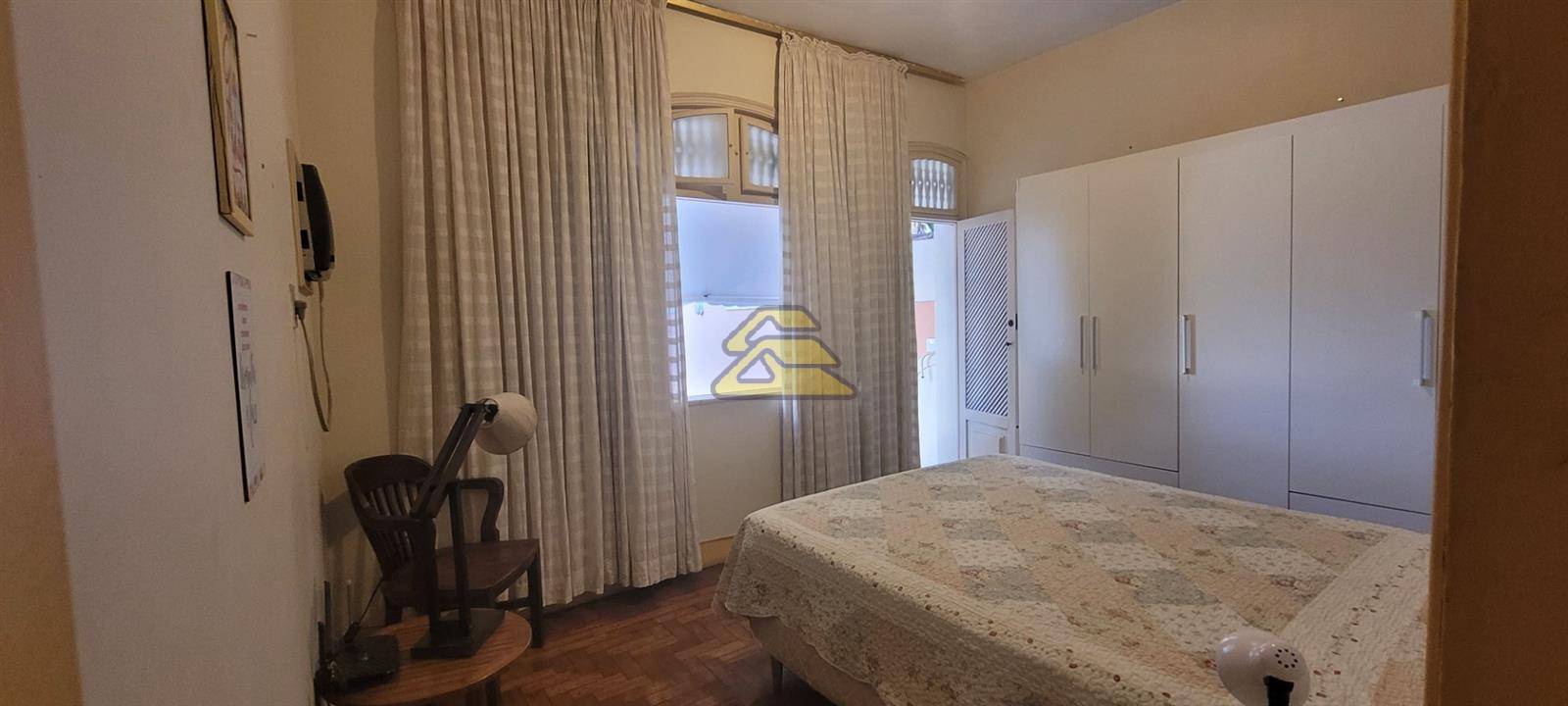 Casa à venda com 6 quartos, 472m² - Foto 27