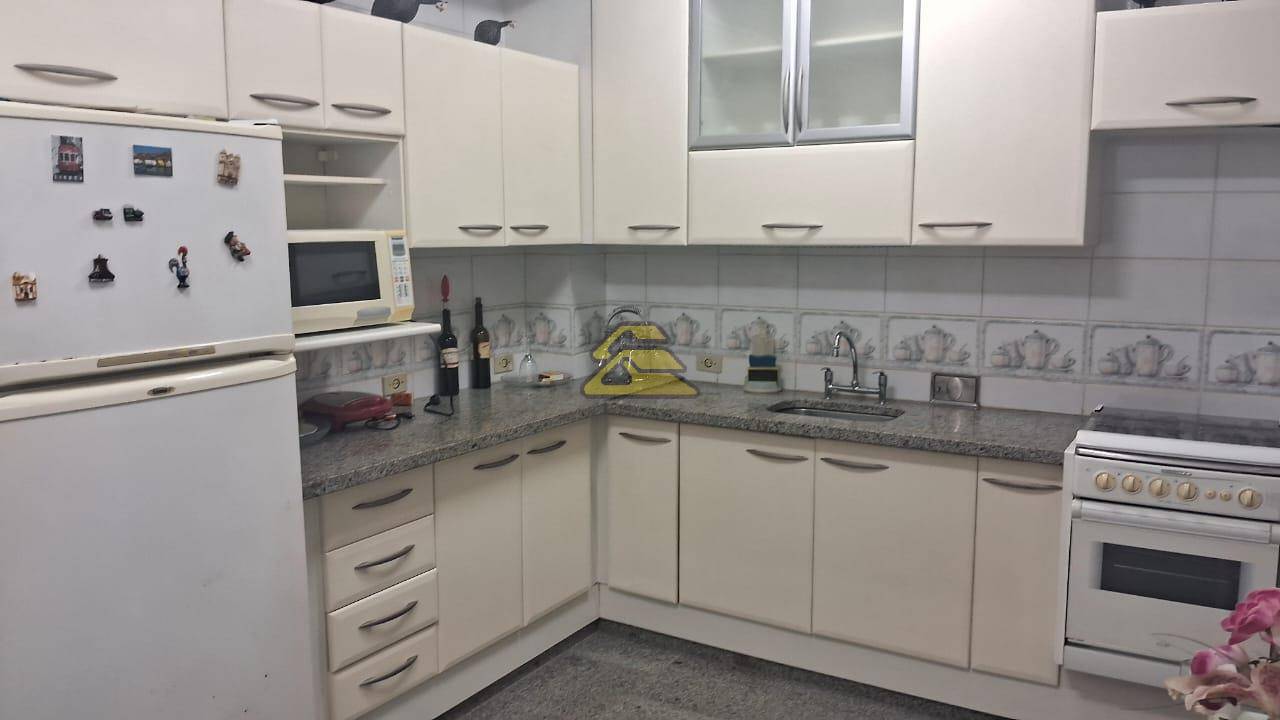 Apartamento para alugar com 4 quartos, 300m² - Foto 34