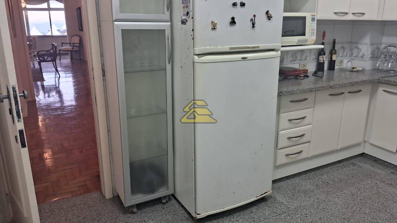 Apartamento para alugar com 4 quartos, 300m² - Foto 36
