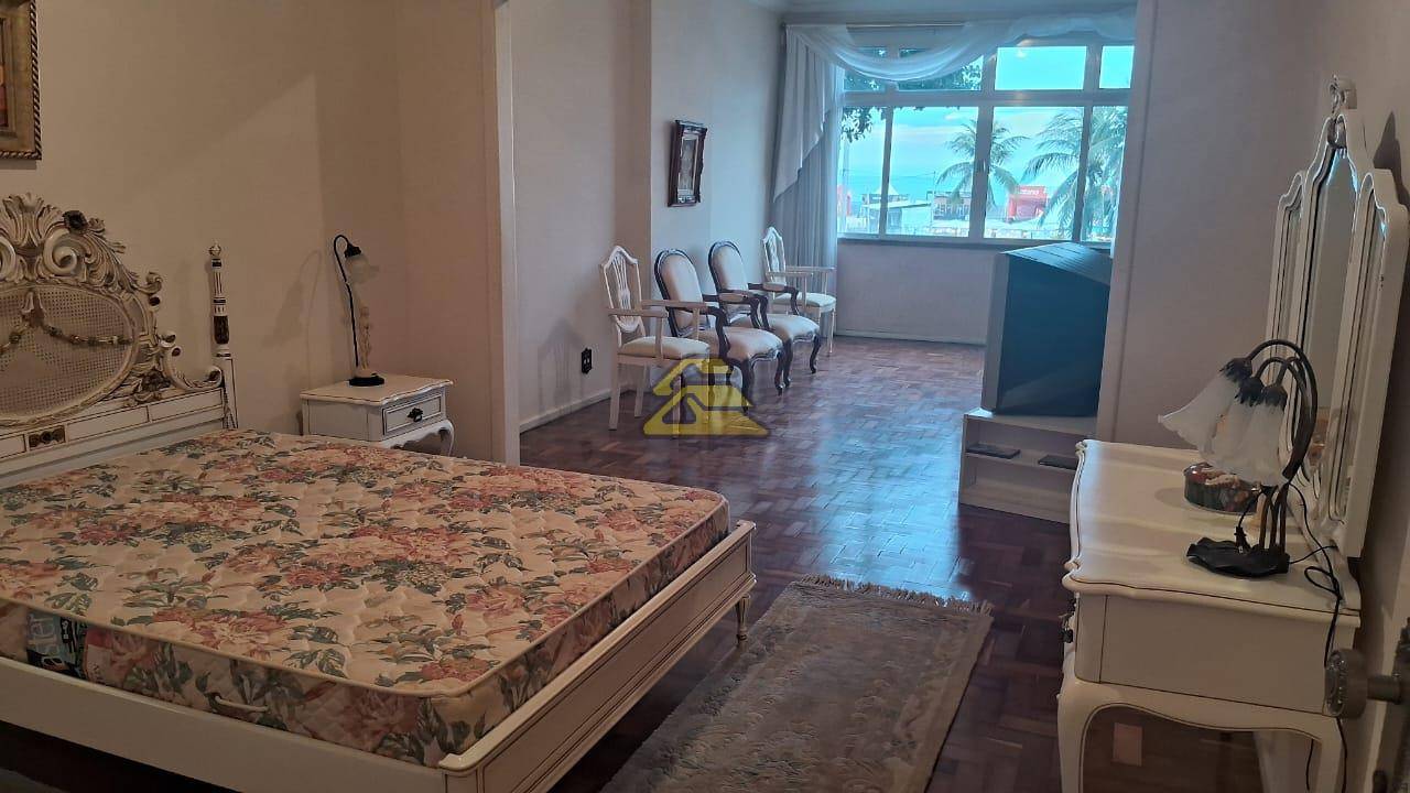 Apartamento para alugar com 4 quartos, 300m² - Foto 17