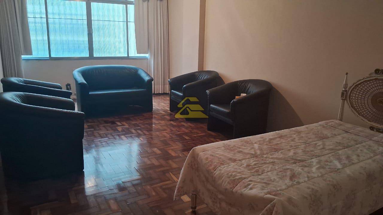 Apartamento para alugar com 4 quartos, 300m² - Foto 25
